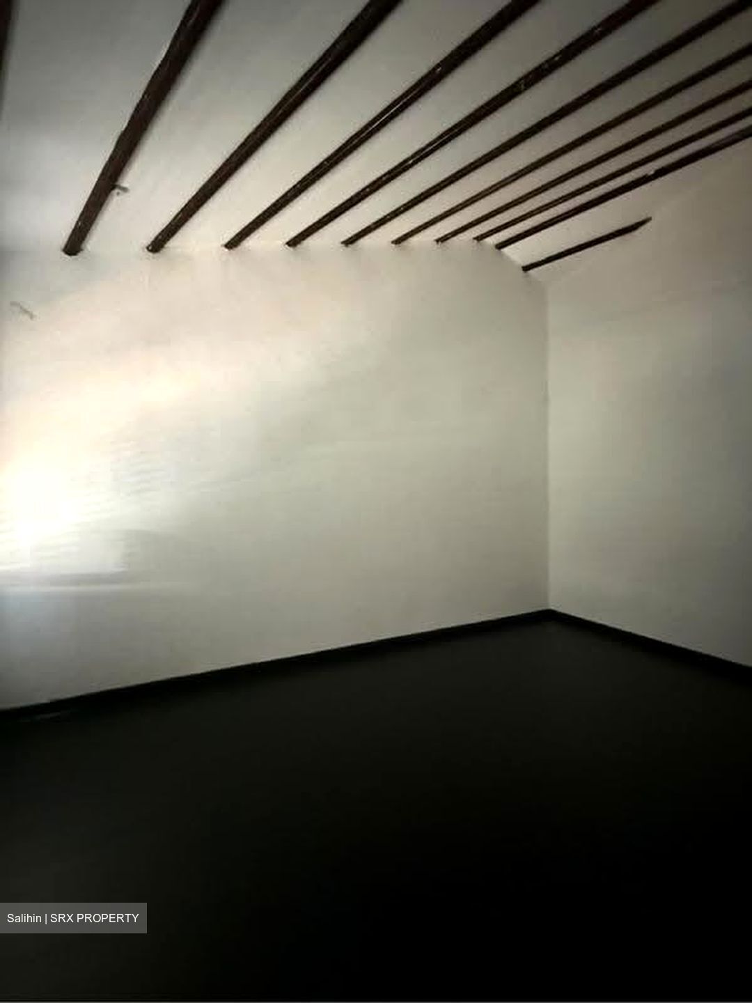 North Bridge Road (D7), Office #621556021